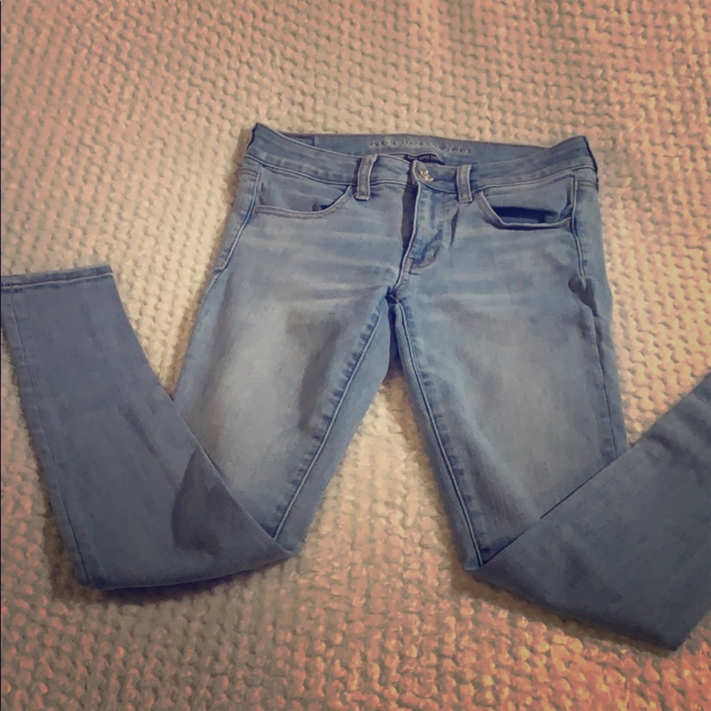 American eagle light wash skinny jeans